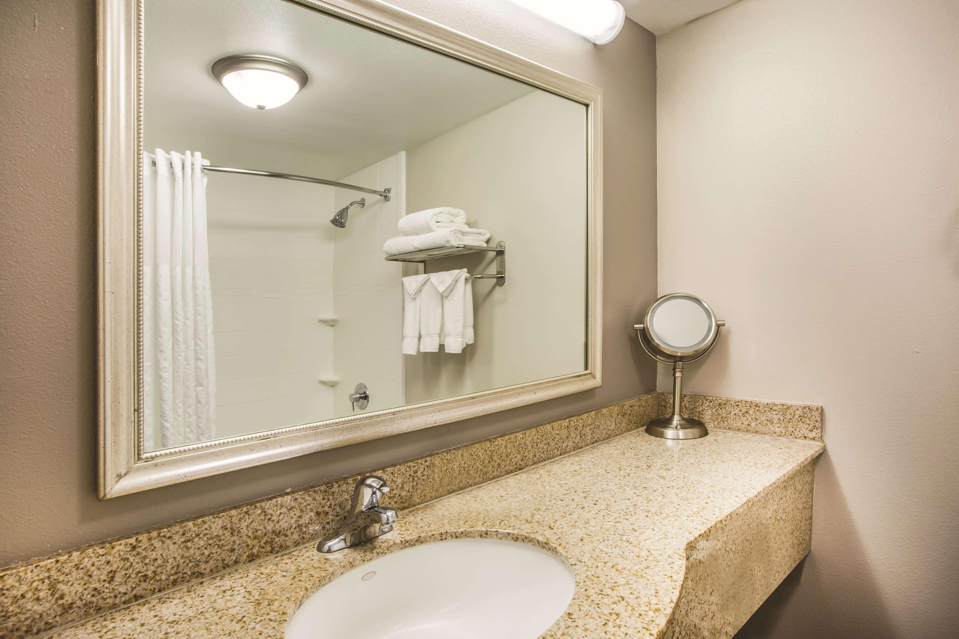 Fairfield By Marriott Inn & Suites Fresno Riverpark Buitenkant foto
