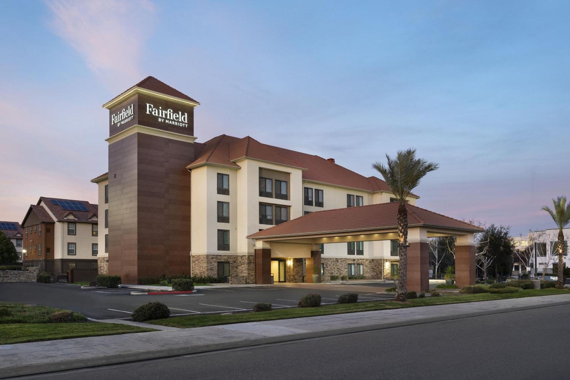 Fairfield By Marriott Inn & Suites Fresno Riverpark Buitenkant foto