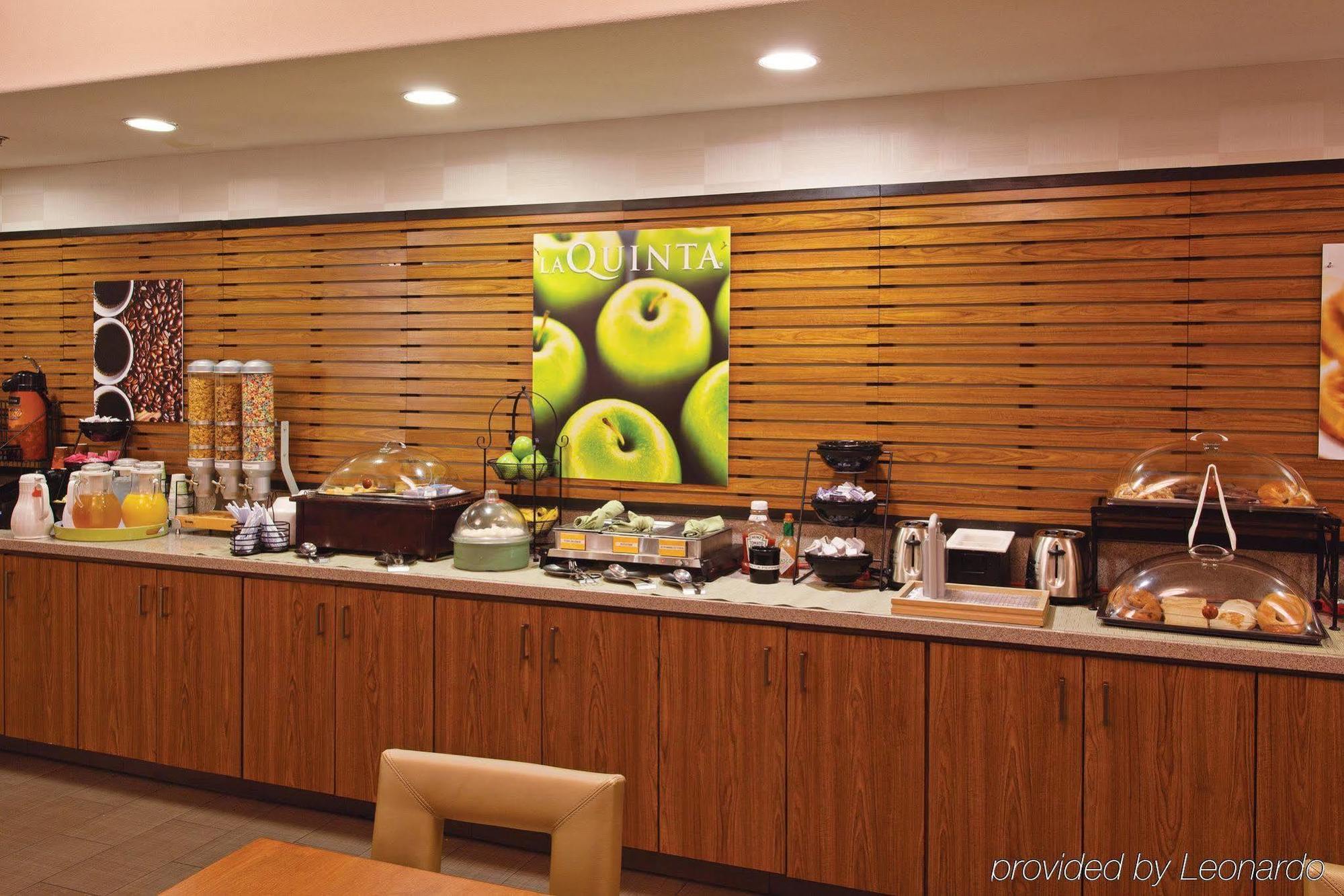 Fairfield By Marriott Inn & Suites Fresno Riverpark Buitenkant foto
