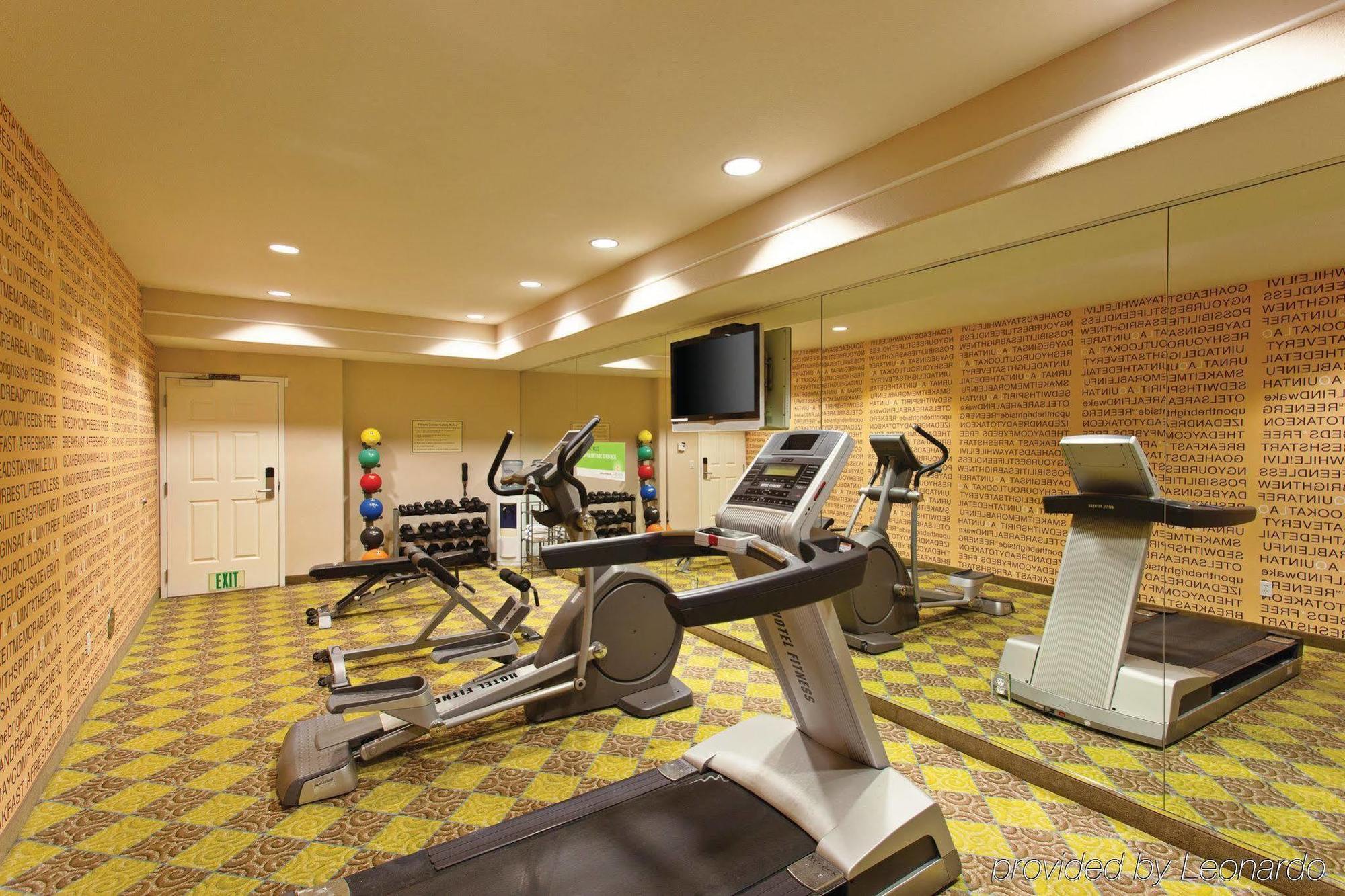 Fairfield By Marriott Inn & Suites Fresno Riverpark Buitenkant foto